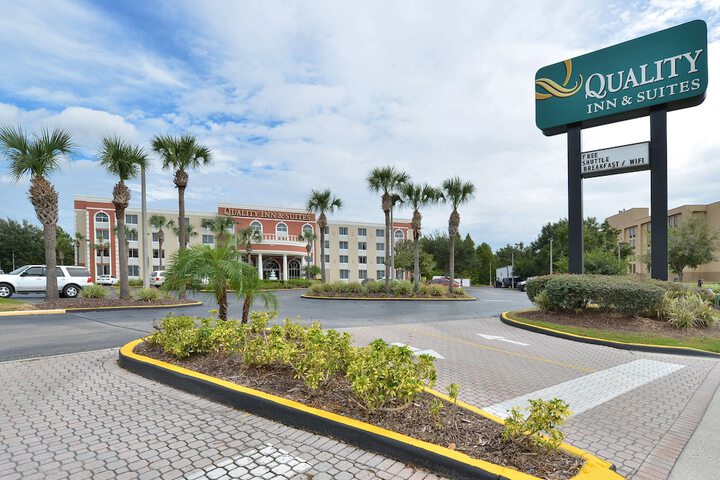Hotel 4 of 41