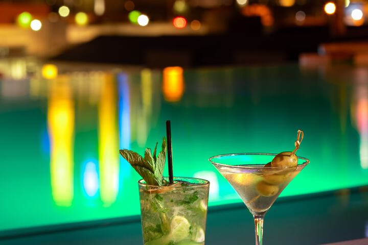Lounge 57 of 61