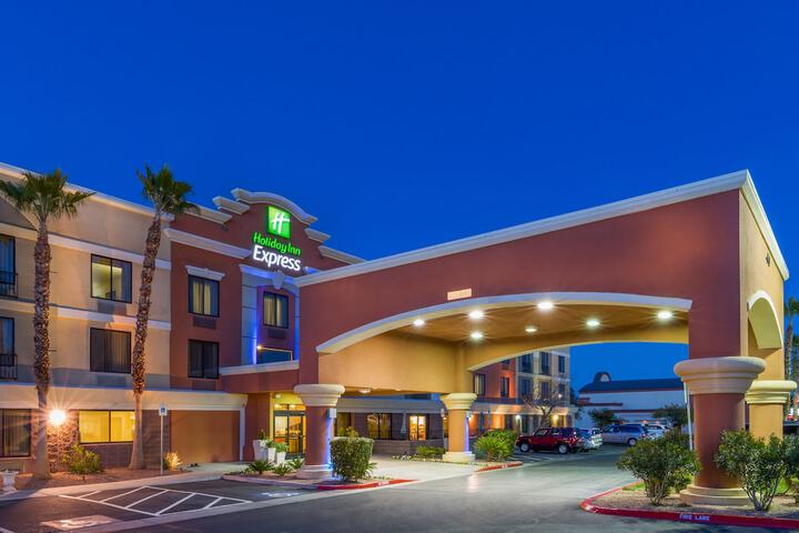 Hotel 4 of 29