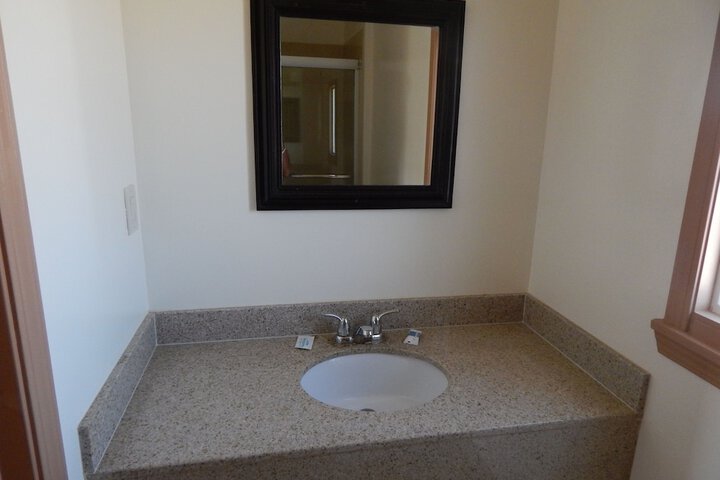 Room 15 of 34
