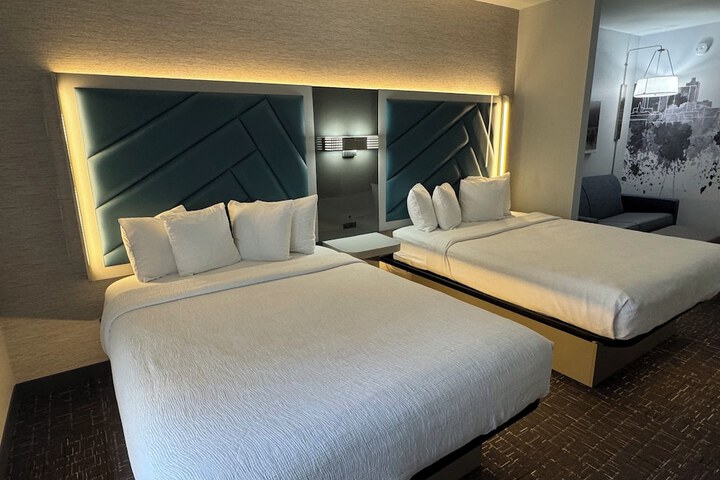 Room 18 of 49