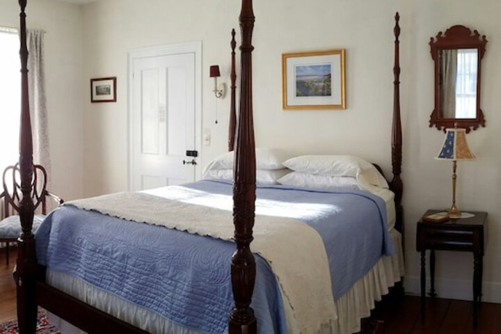 Room 28 of 72
