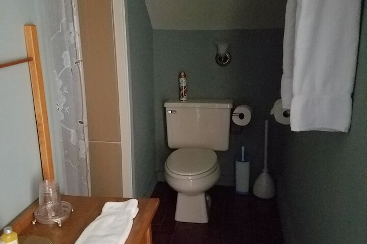 Room 26 of 65