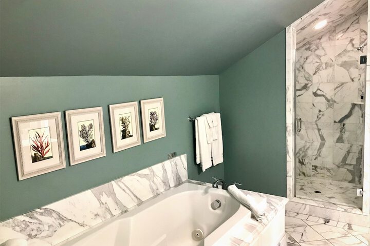 Room 11 of 45