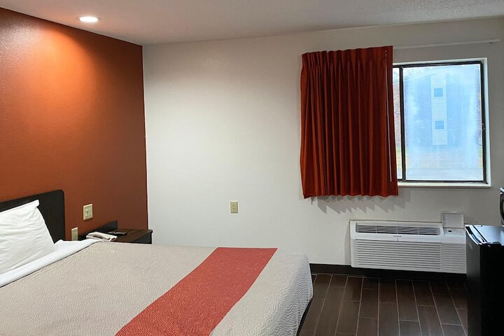 Room 22 of 35