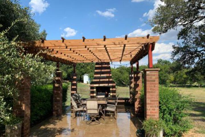 Salado Cottage Retreat near Downtown