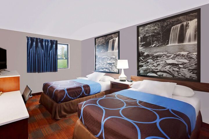 Room 7 of 14