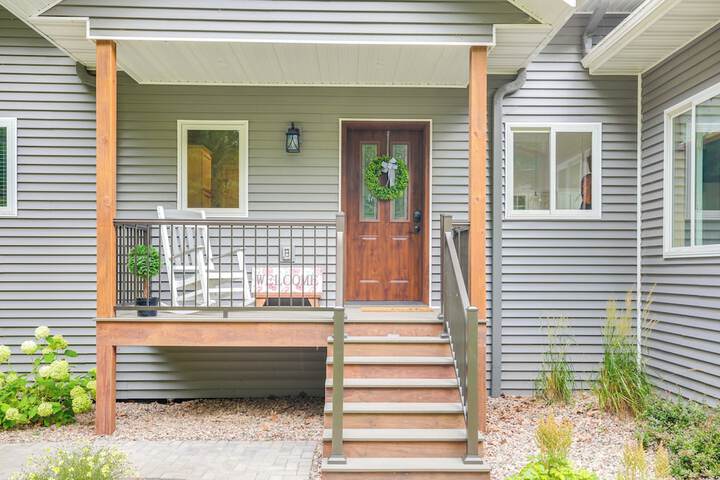 Lakefront Rhinelander Cottage w / Private Dock!