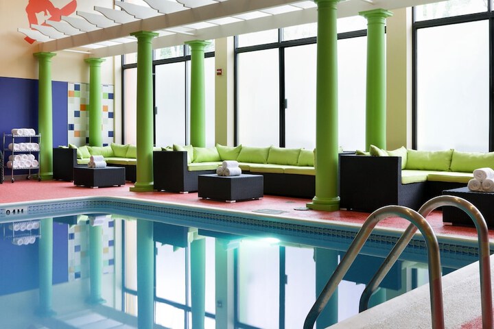 Holiday Inn Boston - Cambridge Area by IHG