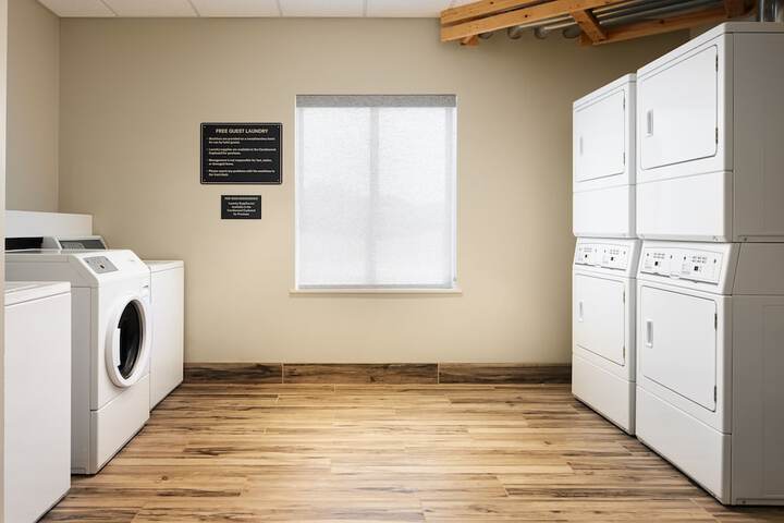 Room 8 of 29