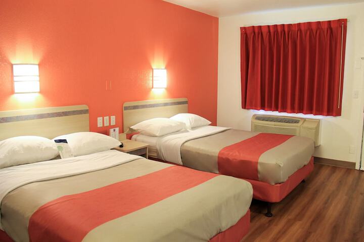 Room 11 of 26