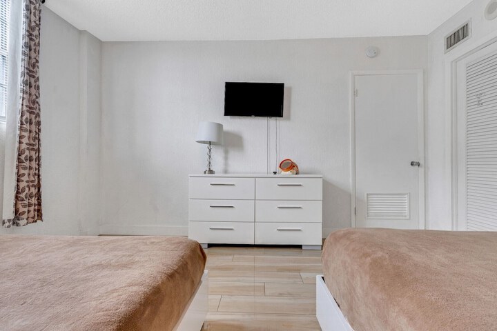 Room 61 of 102