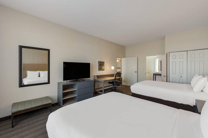 Country Inn & Suites by Radisson Findlay, OH