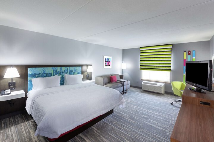 Room 7 of 26
