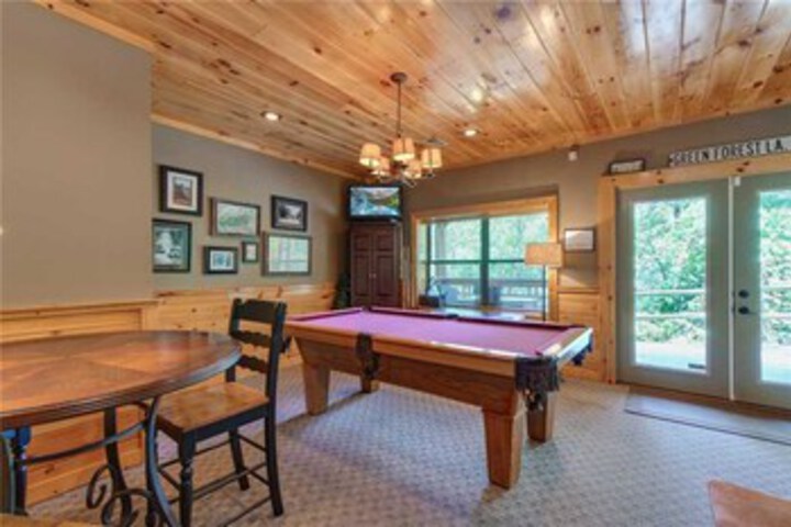 Stonebrook Lodge