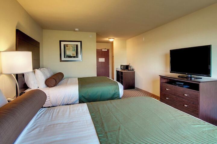 Cobblestone Inn & Suites - Bloomfield