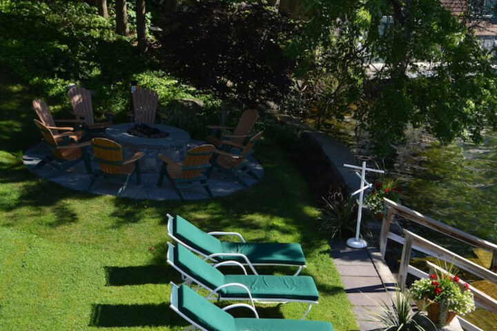 Sundeck 43 of 51