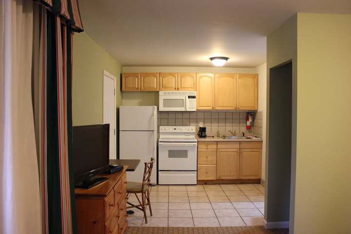 Room 28 of 65