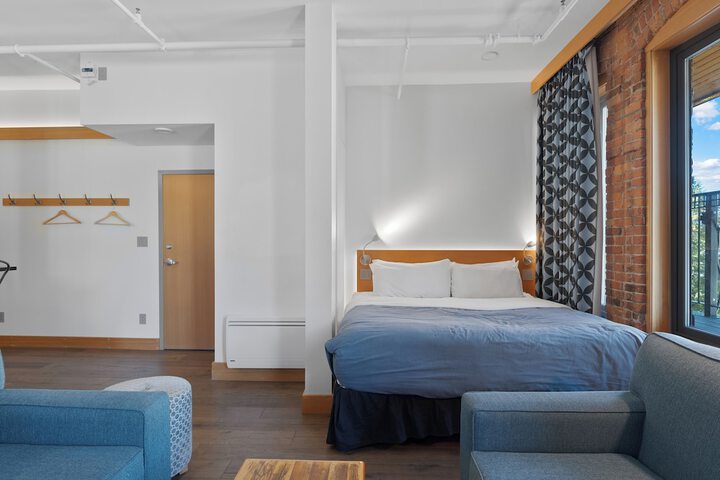 Room 29 of 37