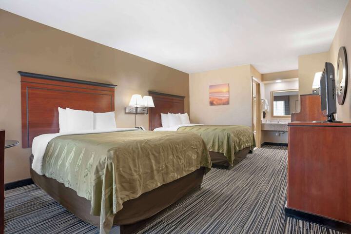 Quality Inn Brookhaven