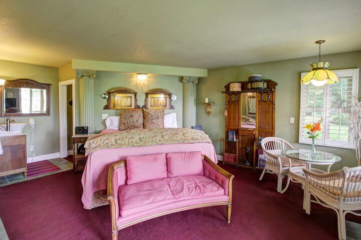 Room 34 of 60