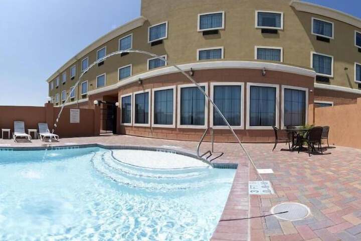 Pool 2 of 29