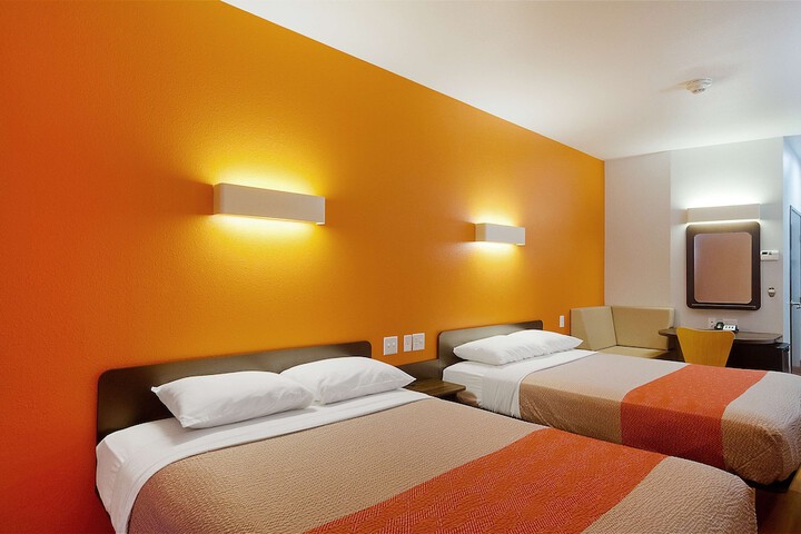 Room 17 of 29