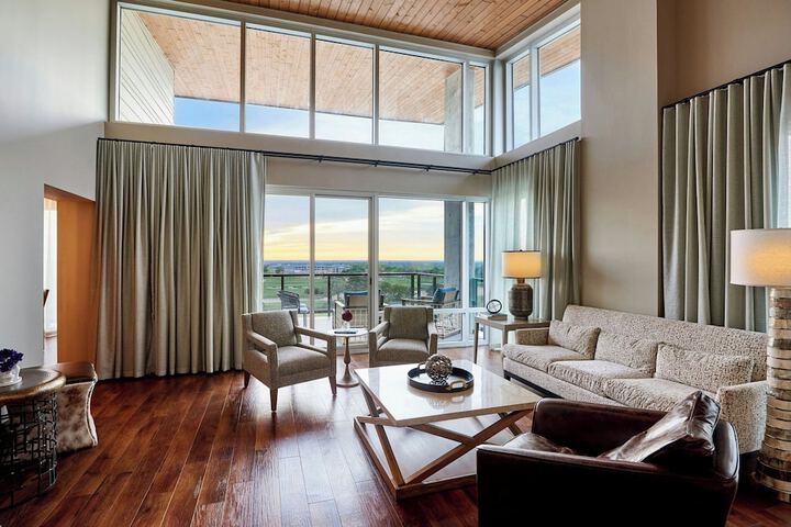 The Stella Hotel Autograph Collection