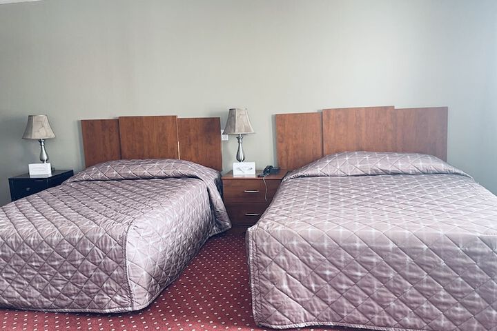 Falcon Motel Brossard