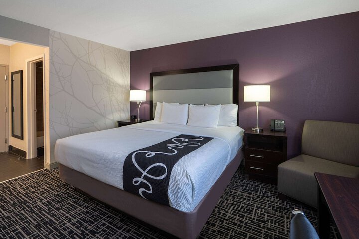 Room 34 of 53