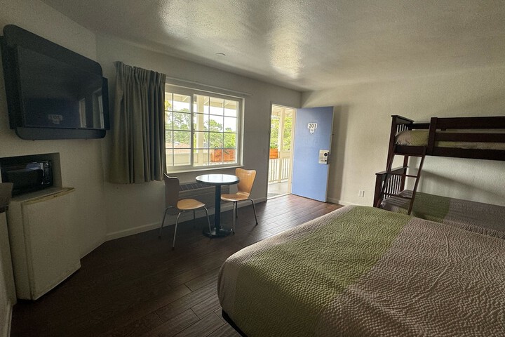 Room 20 of 43