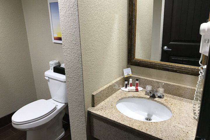 Room 14 of 49