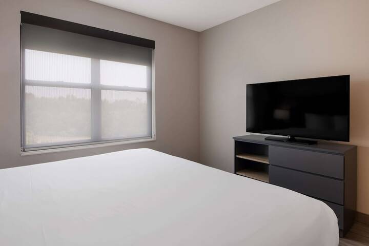 Room 15 of 43