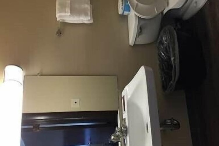 Room 13 of 14