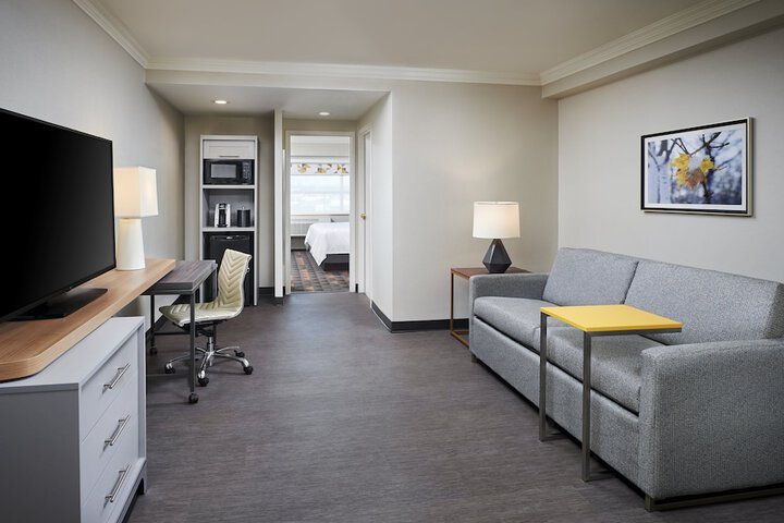 Holiday Inn Hotel & Suites Oakville at Bronte by IHG