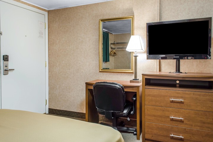 Econo Lodge Bellefonte I-99