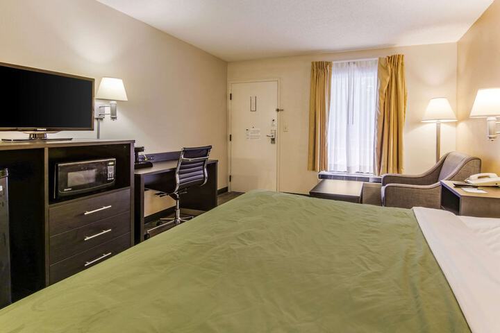 Room 11 of 31
