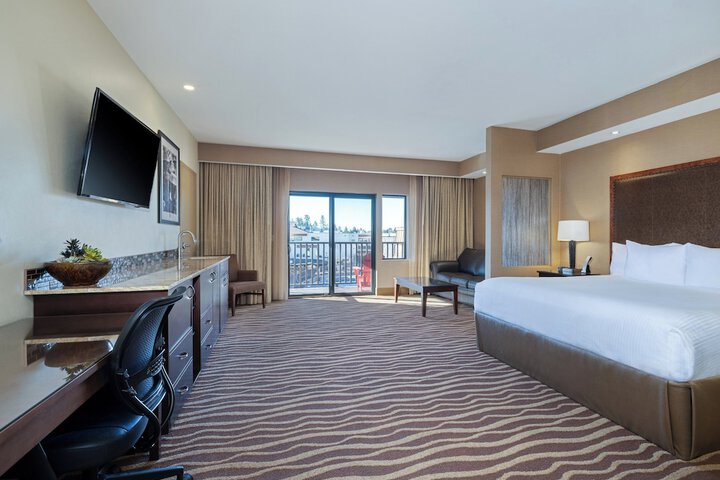 Room 56 of 149
