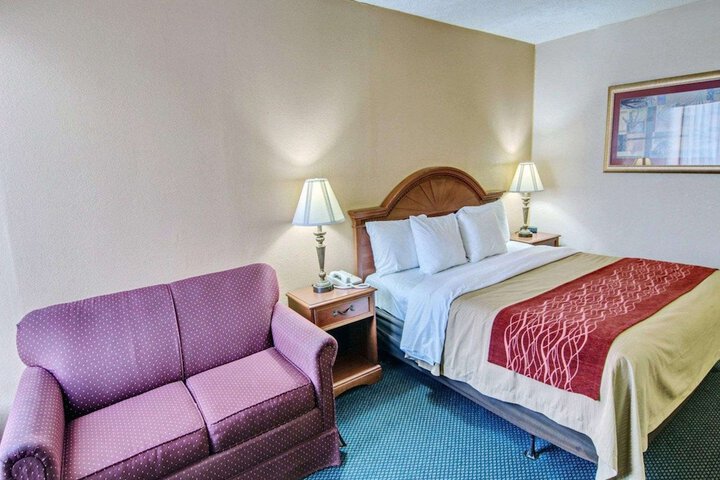 Room 32 of 50