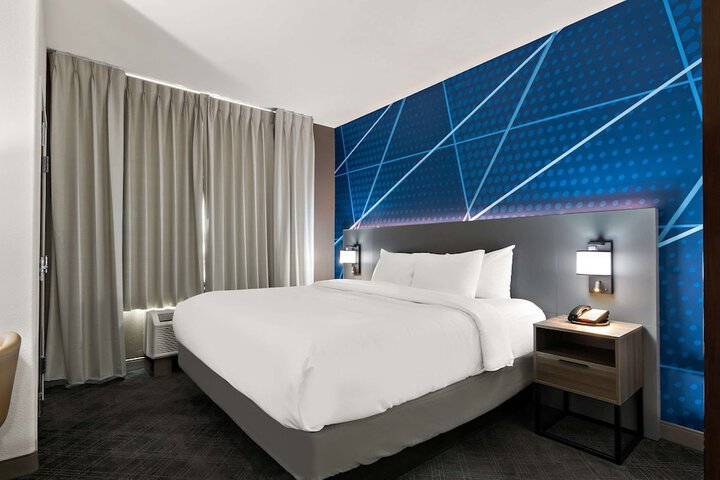 Room 20 of 32