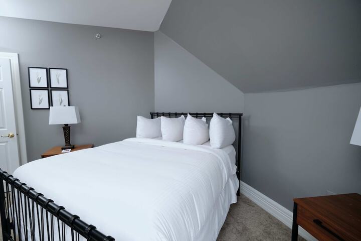Room 87 of 185