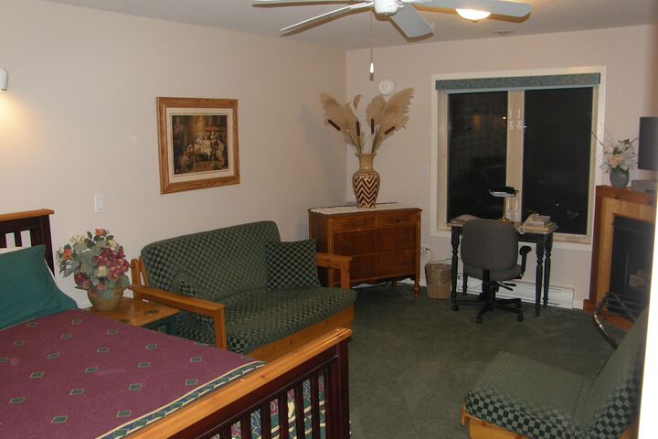 Room 13 of 49