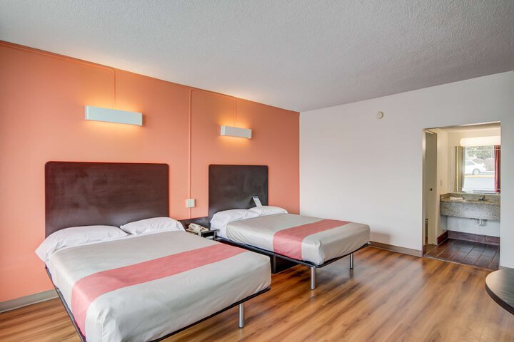 Motel 6 Somerset KY