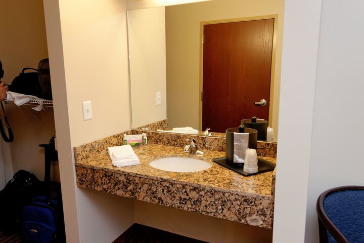 Cobblestone Inn & Suites - Fort Madison