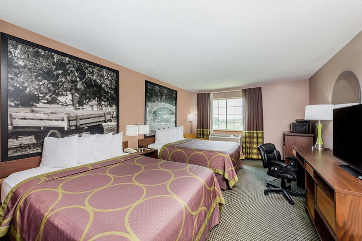 Room 12 of 35