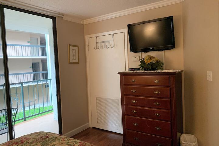 Room 107 of 165