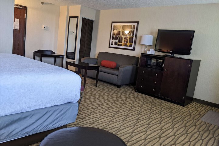 Room 15 of 36