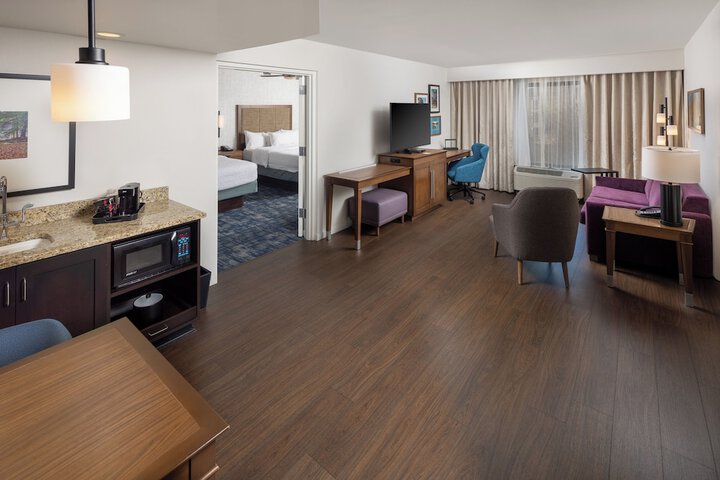 Hampton Inn & Suites Asheville Airport