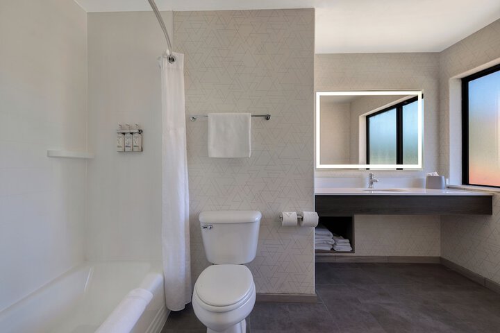 Holiday Inn Express & Suites Moab by IHG