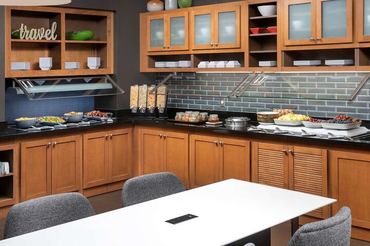 Hyatt Place Houston / Sugar Land